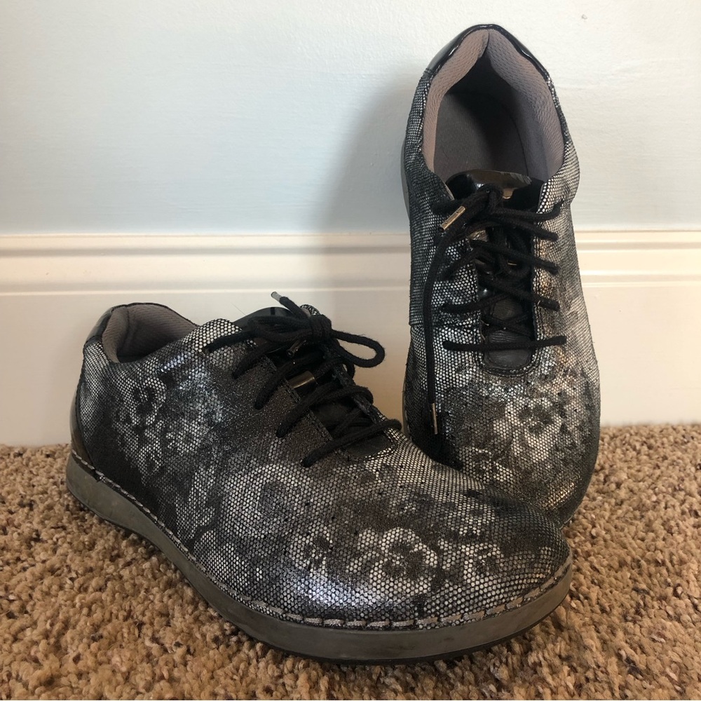 Alegria lace up shoes black and white floral Sz 38
